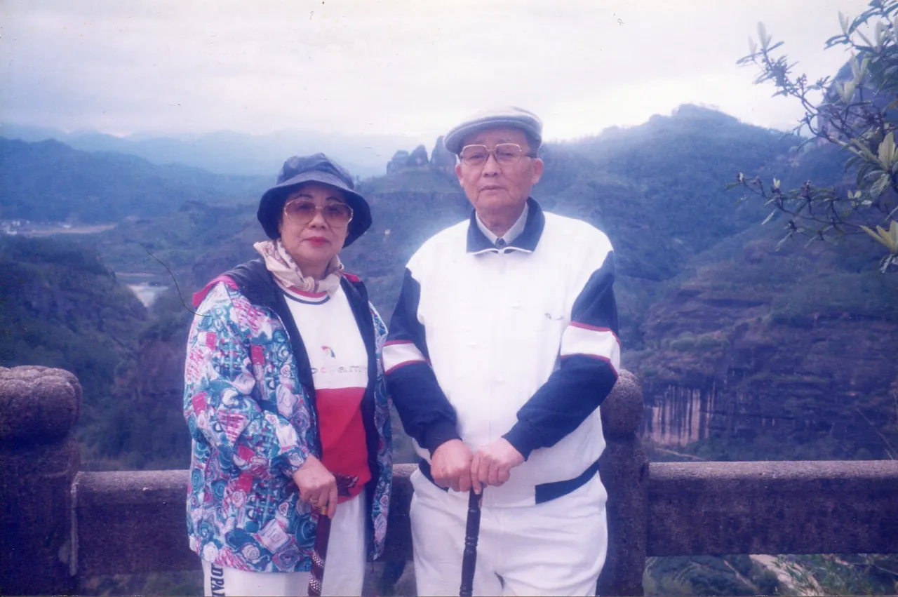 Chen Gin Li e esposa. Acervo da família.